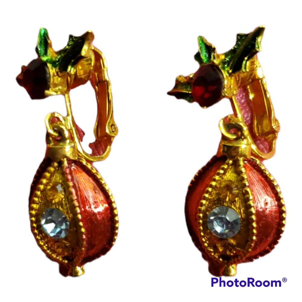 Vintage Christmas Clip Earrings